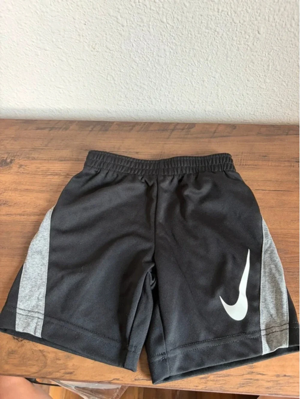 Youth Nike Black/Grey Shorts size 4/XS boys